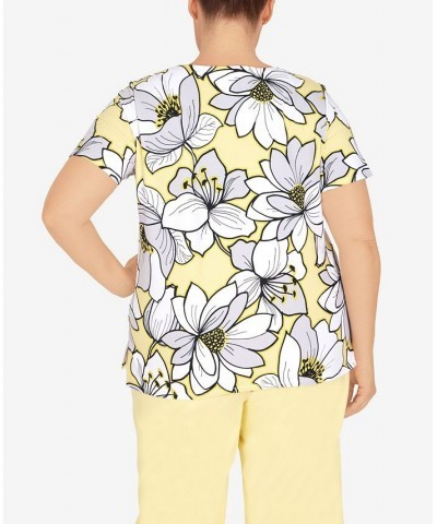 Plus Size Summer In The City Dramatic Flower Double Strap Short Sleeve T-shirt Yellow $30.14 Tops