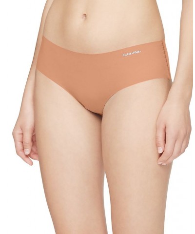 Invisibles Hipster Underwear D3429 Light Caramel (Nude 5) $12.75 Panty