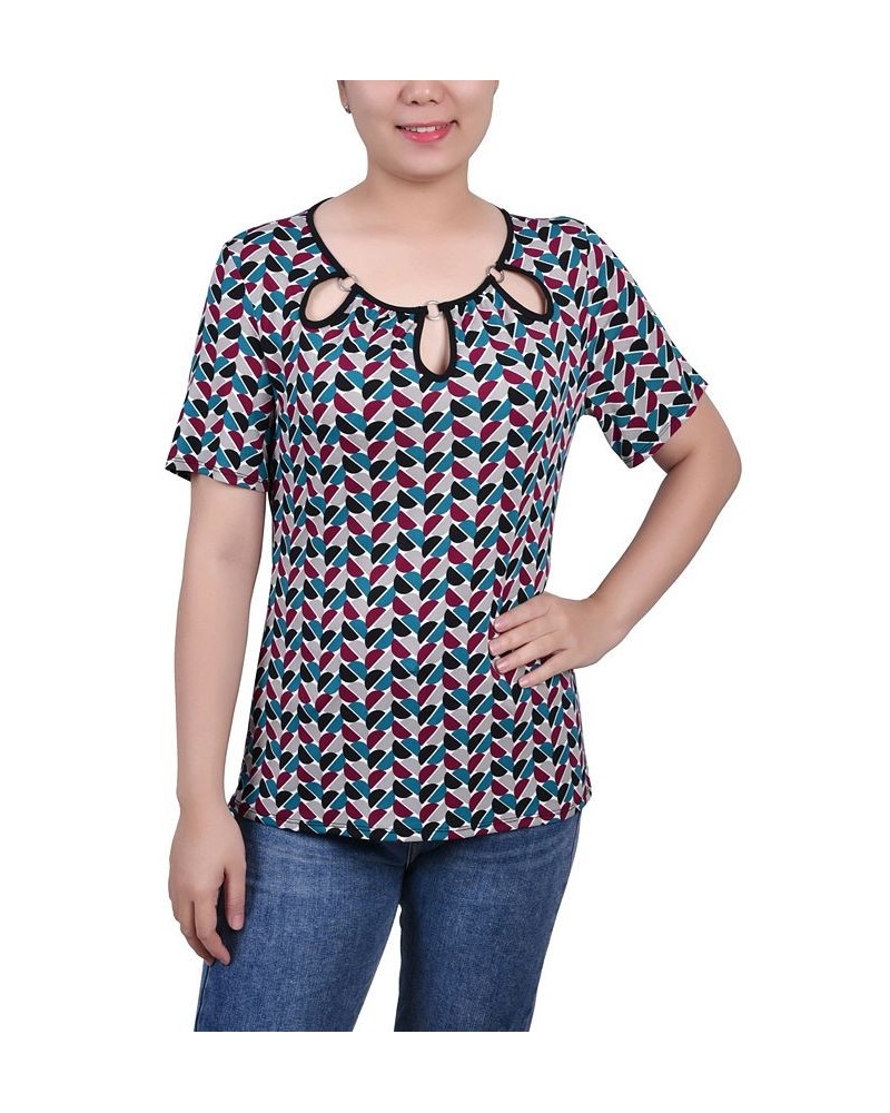 Petite Short Sleeve with Ring Details Top Black Teal White Geo $13.64 Tops